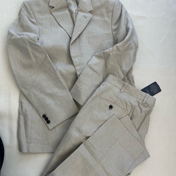 Men's Beige Suit Set - Picture 1 of 15